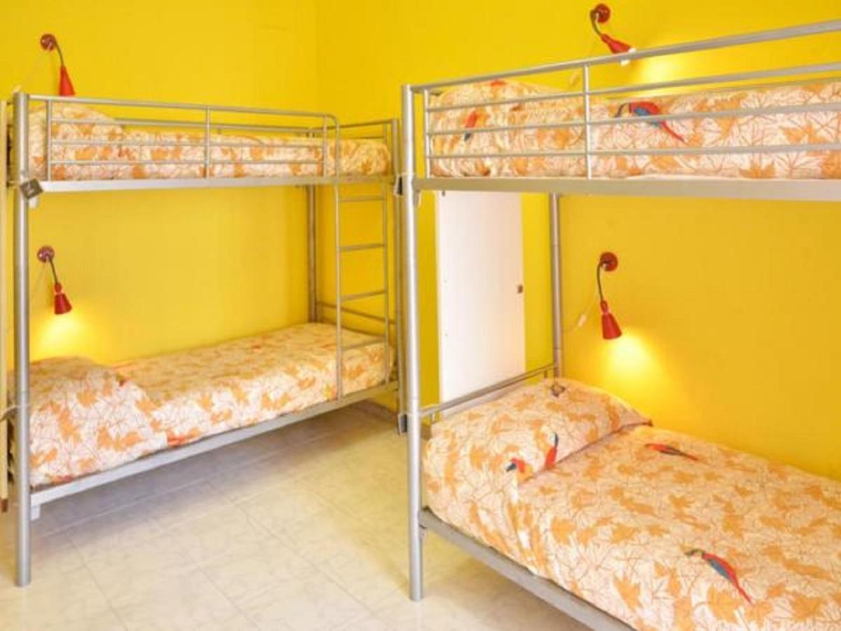 Gianni House Backpackers Hostel Джардіні-Наксос Екстер'єр фото