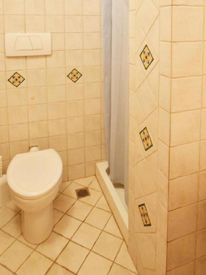 Gianni House Backpackers Hostel Джардіні-Наксос Екстер'єр фото
